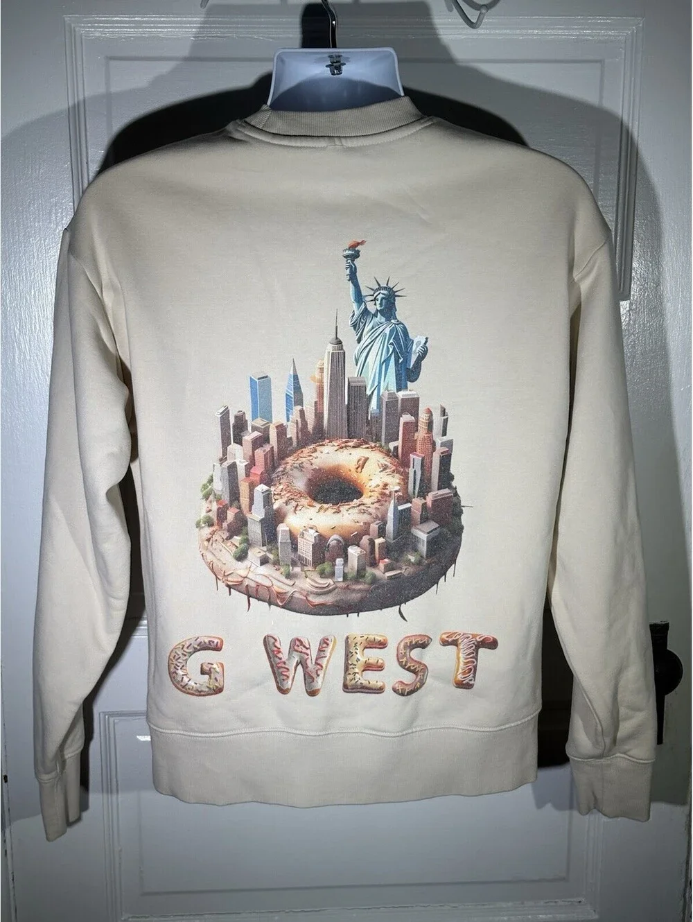 G West NYC Donut Heavy Premium Crewneck Sweatshirt Cream Off-White Men’s XS